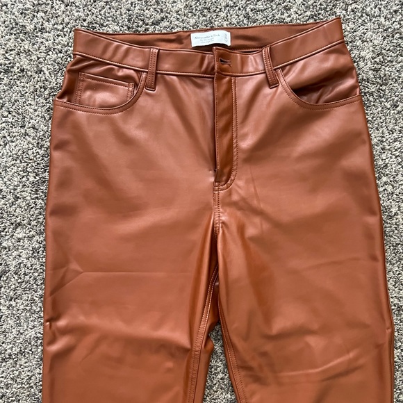 Abercrombie Brown Leather Pants SIZE 32 Short - Picture 4 of 4